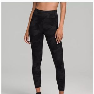 Lululemon Invigorate High-rise Tight Black Camo 25’’